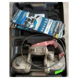 Bauer bandsaw with extra blades
