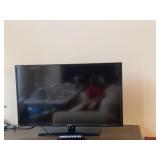 40" Samsung Tv with Remote