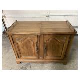 Hickory Manufacturing Co. Rolling Buffet Server