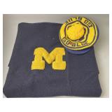 Vntg. U of M Blanket & Knit Cap