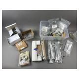 Door Handles, Cabinet Pulls & More Accessories