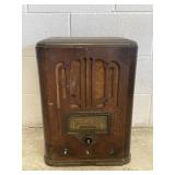 1930s RCA Tombstone Tube Radio