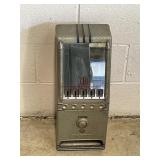 Vtg Lawrence Silver Queen 1Cent Vending Machine