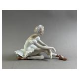 Lladrï¿½ 'Rose Ballet' 1992 Figure