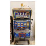 Vtg Sands Coin Operated Slot Machine