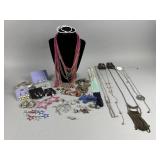 2000s Claireï¿½s, Paparazzi, & More Jewelry Lot