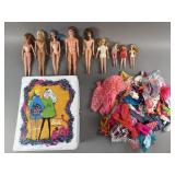 1968 Barbie Carrying Case, Dolls & Accessories
