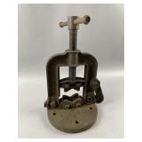 Vtg Erie Tool Cast Iron Bench Mount Pipe Vise