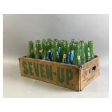 Vtg 7 Up Glass Bottles With Carrying Case