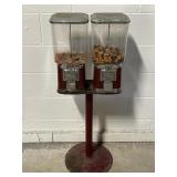Vintage V-Line Double Head Gumball Machine