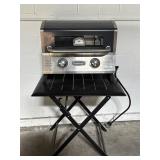 Cuisinart Deluxe Portable Gas Grill & Stand