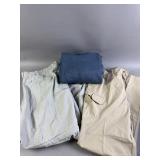 Menï¿½s Cargo Pants & John Deere Hoodie