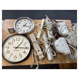 Power Strip Outlets & Analog Clocks