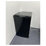 Frigidaire Black Compact Refrigerator