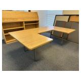 U-shaped Learning Desk