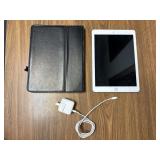 Unlocked 6th Gen IPad in Silver w/ Charger & Case