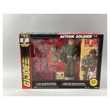 NIB GI JOE Action Soldier & Accessories