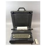 Vintage Olivetti Lexikon 83 DL Typewriter & Case