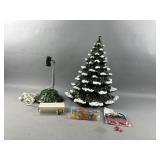 Vtg - Style Ceramic Christmas Tree Display Lamp