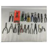 Tools - Snips and Pliers Lot
