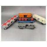 Vtg Lionel Model Freight Cars