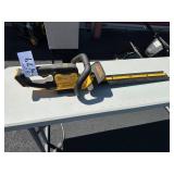 CORDLESS DEWALT 22' HEDGE TRIMMER