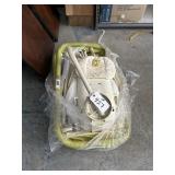SWINGING BASSINET