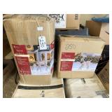 CHRISTMAS DECOR & SNOWMAN YARD DECOR