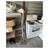 LONG HANDLE YARD TOOLS