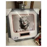 MARILYN MONROE FRAMED PRINT