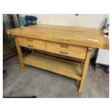WOODEN WORK BENCH