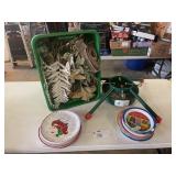 CHRISTMAS TREE STAND - TOTE OF DECOR