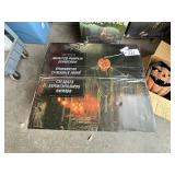 LARGE LOT OF HALLOWEEN DECOR