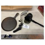 LODGE CAST IRON PAN - CHARCOAL LIGHTER