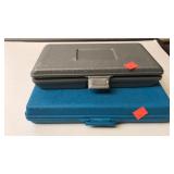 2 sets of tool kits.