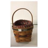 Longaberger.  1989 Inaugural Basket. Cloth liner.