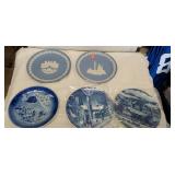 5 Christmas Collectors Plates