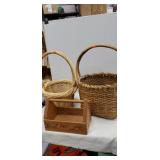 2 Wicker Basker & Wooden Tote