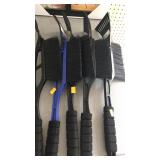 5 ice scrapers / brushes.