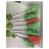 Seven feather dusters