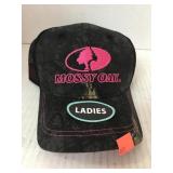 Ladies Mossy Oak cap.