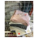 9pcs. Pillow Cases and Shams
Various sizes