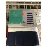 Pillowfort Blackout Curtain
42x84in
1 panel