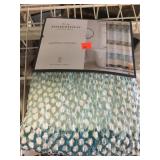 Threshold Shower Curtain
72x72in
Scallop dots