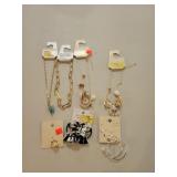 4 Cnt Ladies Necklaces & 3 Cnt Earrings