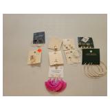 6 Cnt  Earrings & 3 Rings