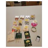 15 Cnt Earrings & 1 Bracelet