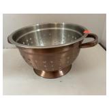 Colander / drainer / strainer. 10in diameter x