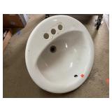 Bathroom Sink (L-I390)
