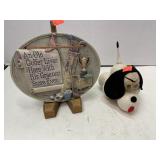 2 Gold Theme Decor Pieces.